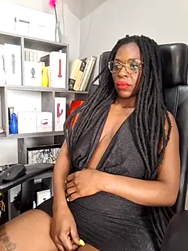 Snapshot of Shaniko89 chatting on March 13, 9:43 am Shaniko89 online show from March 13, 9:43 am