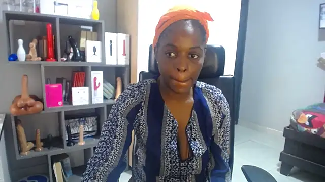 Snapshot of Shaniko89 chatting on September 25, 5:33 am Shaniko89 online show from September 25, 5:33 am