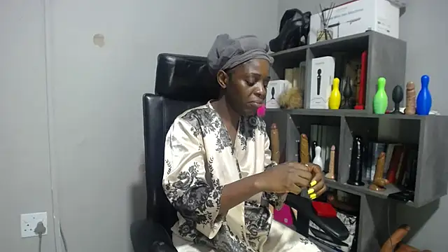 Shaniko89 online show from November 11, 4:56 am