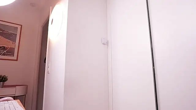 Snapshot of Bella_Twine chatting on January 9, 8:22 pm Bella Twine online show from January 9, 8:22 pm