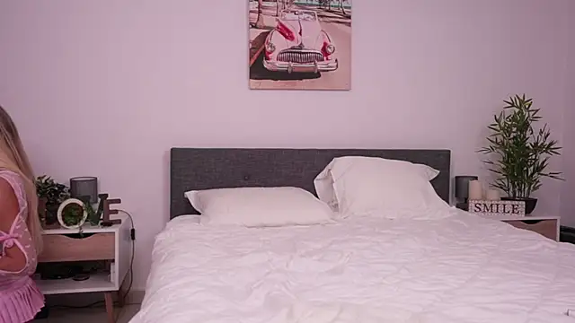 Snapshot of Bella_Twine chatting on March 21, 6:40 pm Bella Twine online show from March 21, 6:40 pm