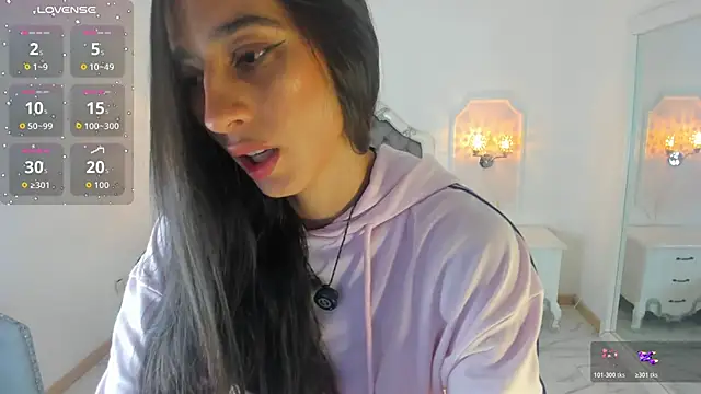 Valentina Ross  online show from May 9, 11:37 am