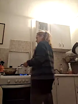 Snapshot of She-devilx chatting on November 27, 10:01 pm She-devilx online show from November 27, 10:01 pm