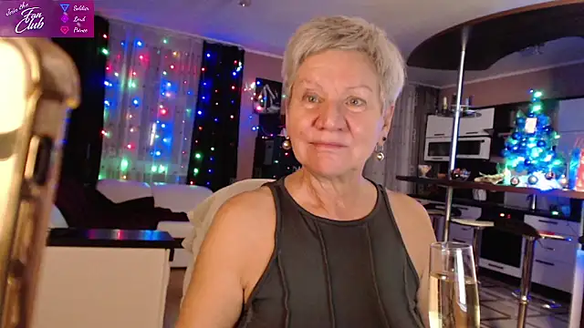 Snapshot of roxana_brooks chatting on December 31, 9:17 pm roxana brooks online show from December 31, 9:17 pm