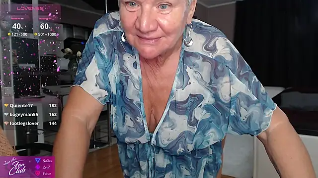 Snapshot of roxana_brooks chatting on July 28, 8:52 pm roxana brooks online show from July 28, 8:52 pm