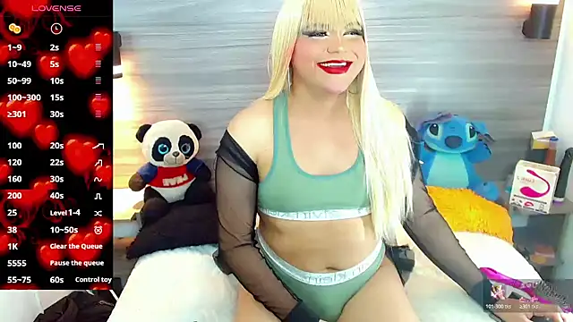 Snapshot of natashaislerxxx chatting on November 9, 6:55 am natashaislerxxx online show from November 9, 6:55 am