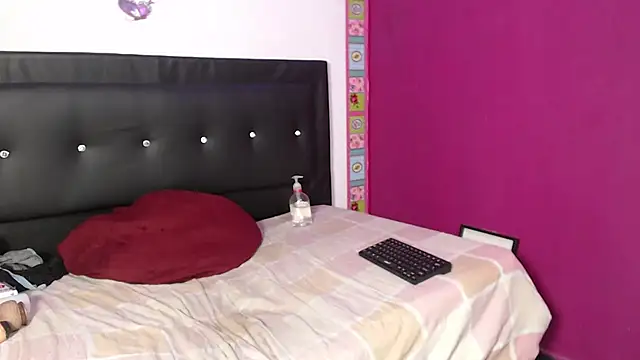 Snapshot of harley_sweet-69 chatting on March 10, 11:49 pm harley sweet-69 online show from March 10, 11:49 pm