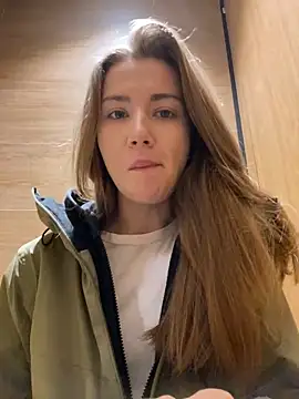 ValenciaShock online show from December 12, 5:10 am