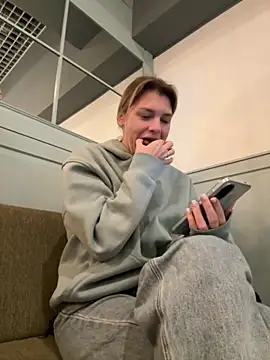 ValenciaShock online show from October 2, 6:42 am