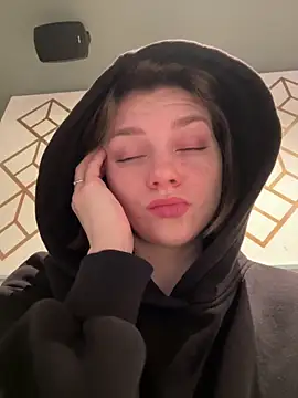 ValenciaShock online show from February 21, 6:36 am