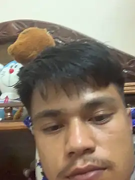 Snapshot of Hullax chatting on November 8, 4:51 pm Hullax online show from November 8, 4:51 pm