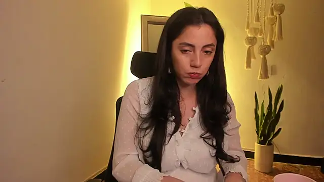 Snapshot of Mala_Bad chatting on December 16, 4:38 pm Mala Bad online show from December 16, 4:38 pm