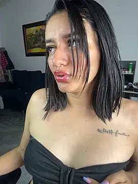 Snapshot of Lucia-Candy chatting on January 25, 2:15 am Lucia-Candy online show from January 25, 2:15 am