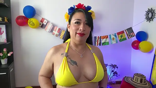 Karina Yang online show from June 17, 1:56 pm