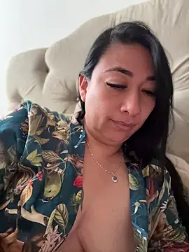 Karina Yang online show from July 8, 7:18 pm