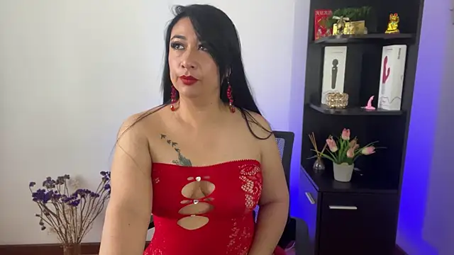 Karina Yang online show from July 28, 2:57 pm