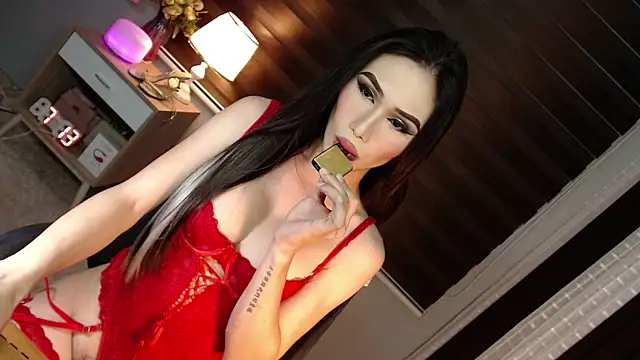 Snapshot of louren_miles chatting on March 20, 3:13 am louren miles online show from March 20, 3:13 am