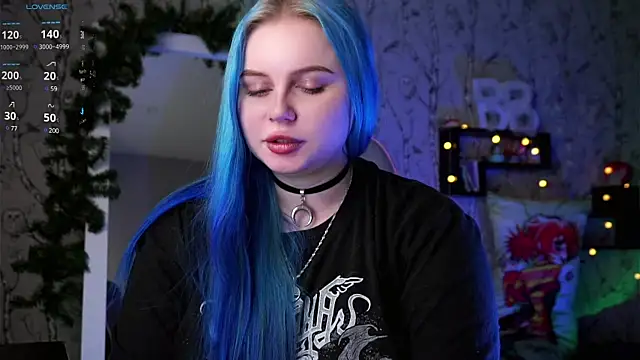 Snapshot of Moon_Valkyrie chatting on January 20, 4:12 pm Moon Valkyrie online show from January 20, 4:12 pm