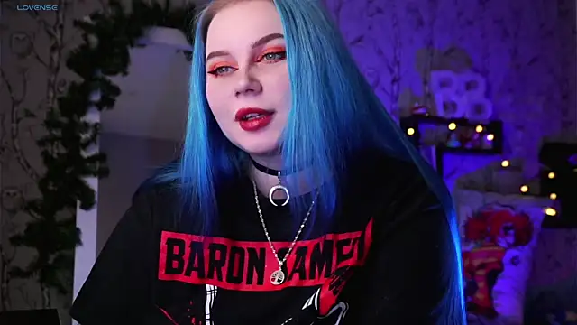 Snapshot of Moon_Valkyrie chatting on January 27, 8:40 am Moon Valkyrie online show from January 27, 8:40 am