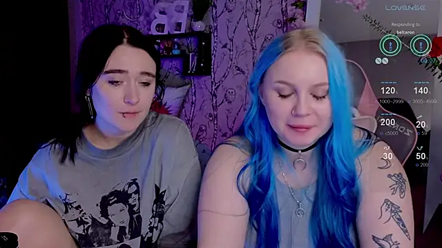 Snapshot of Moon_Valkyrie chatting on February 13, 1:37 pm Moon Valkyrie online show from February 13, 1:37 pm