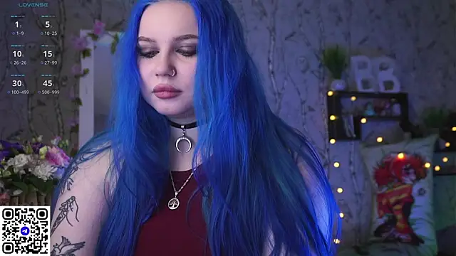 Snapshot of Moon_Valkyrie chatting on March 9, 9:13 am Moon Valkyrie online show from March 9, 9:13 am