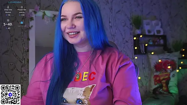 Snapshot of Moon_Valkyrie chatting on March 16, 11:49 am Moon Valkyrie online show from March 16, 11:49 am