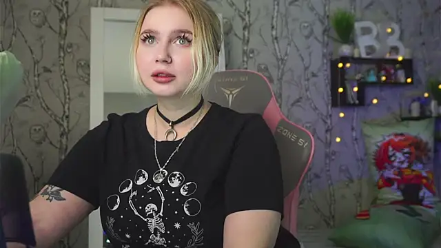 Moon Valkyrie online show from March 13, 9:16 am