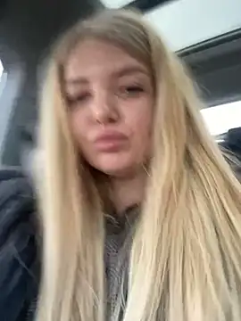 Snapshot of OdriOlsens chatting on December 29, 12:01 pm OdriOlsens online show from December 29, 12:01 pm
