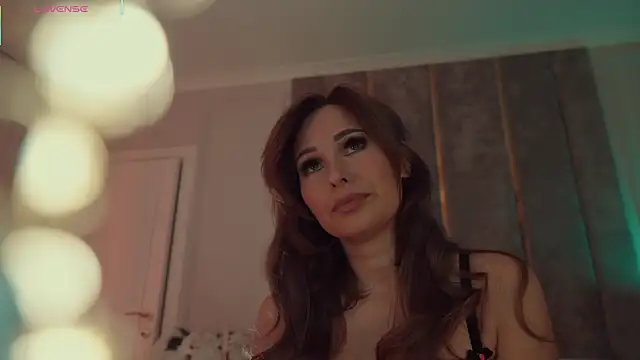 MilaDYstarlight online show from October 3, 8:28 pm