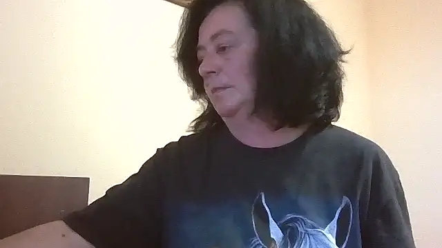 GypsiQueen2 online show from May 15, 5:42 pm