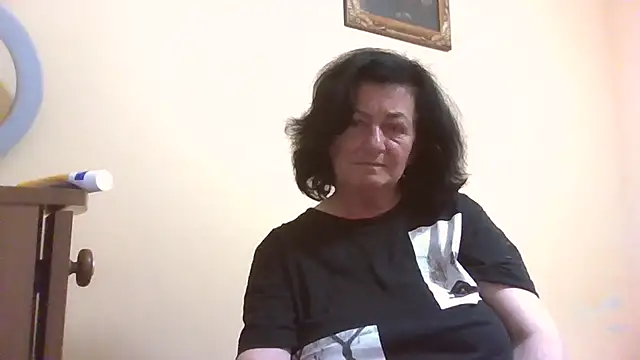 GypsiQueen2 online show from May 31, 6:42 pm