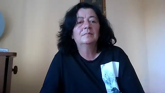 GypsiQueen2 online show from June 12, 4:50 pm