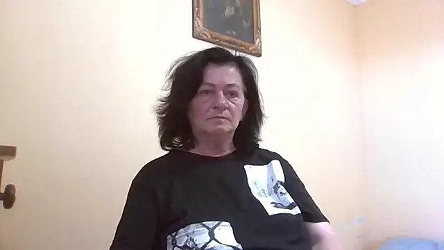 GypsiQueen2 online show from June 17, 5:25 pm