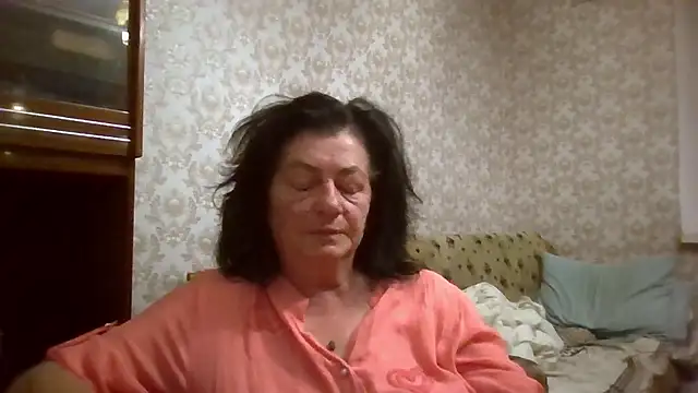 GypsiQueen2 online show from June 27, 12:37 am