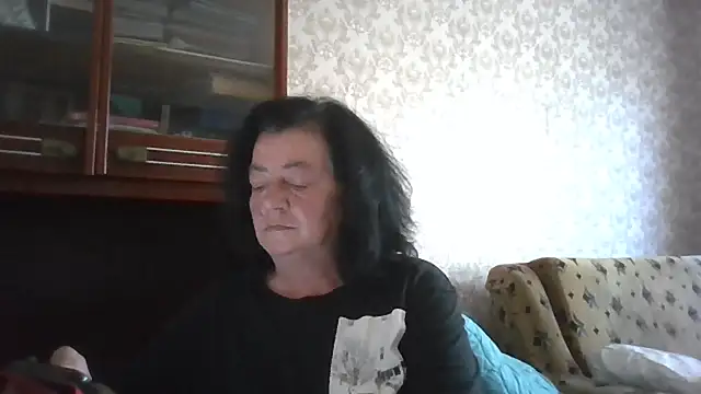 GypsiQueen2 online show from July 1, 5:53 am