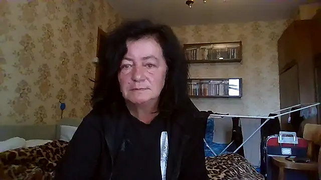 GypsiQueen2 online show from July 11, 7:55 am