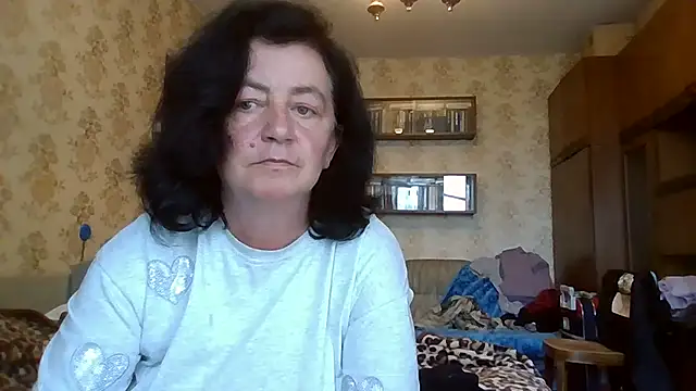 GypsiQueen2 online show from July 14, 10:21 am