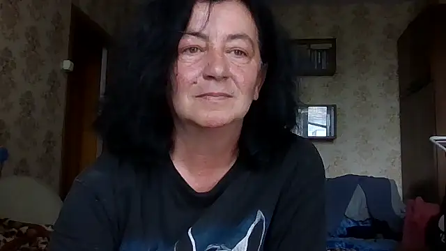 GypsiQueen2 online show from July 15, 11:26 am