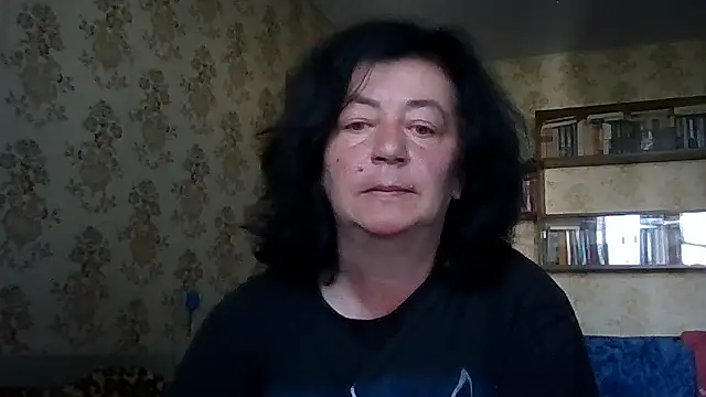 GypsiQueen2 online show from July 17, 6:42 am