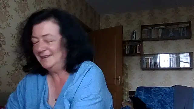 GypsiQueen2 online show from July 19, 8:07 am