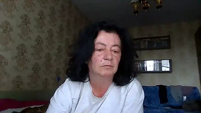 GypsiQueen2 online show from July 20, 6:06 am