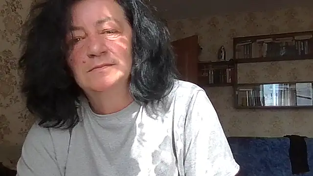 GypsiQueen2 online show from July 20, 3:36 pm