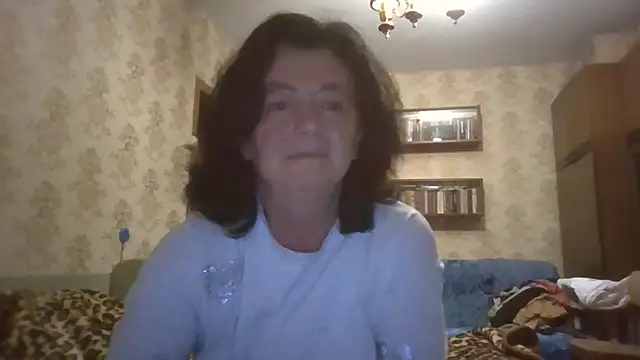 GypsiQueen2 online show from July 24, 9:02 pm