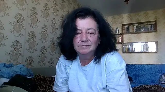 GypsiQueen2 online show from July 26, 6:54 am