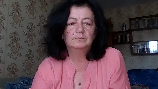 GypsiQueen2 online show from July 28, 2:13 pm