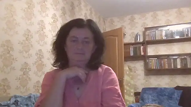 GypsiQueen2 online show from July 28, 8:01 pm