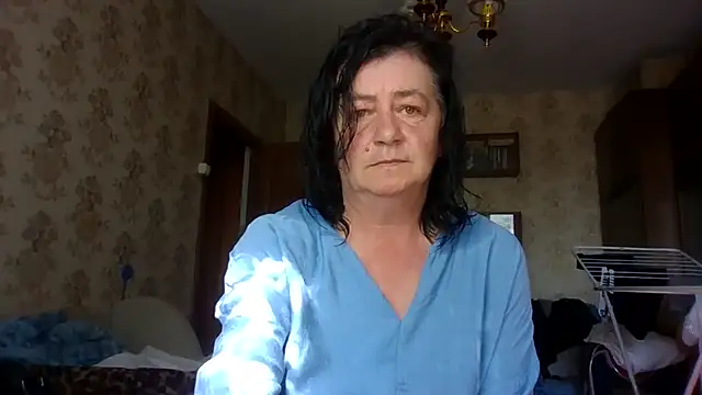 GypsiQueen2 online show from August 1, 2:38 pm