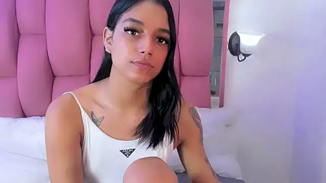 XXVIOLETTAXX online show from December 19, 5:08 pm