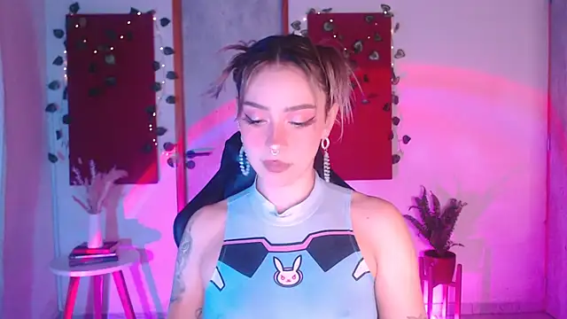 Snapshot of sakura_beauty chatting on October 30, 4:36 am sakura beauty online show from October 30, 4:36 am