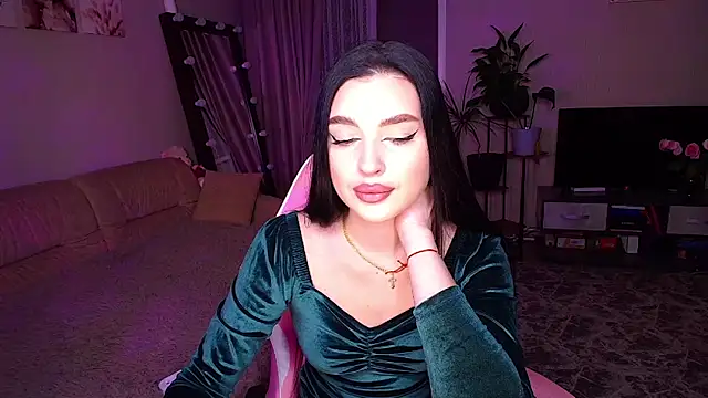   Malika   online show from November 23, 3:12 pm